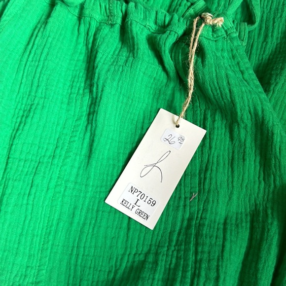 NWT Soft Green Romper - Picture 3 of 5